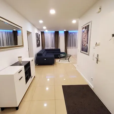 3 - Keine Party ! 6 Personen