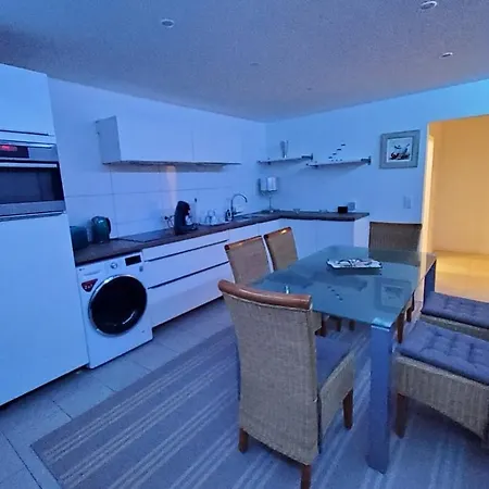 3 - Keine Party ! 6 Personen Apartmán Düsseldorf