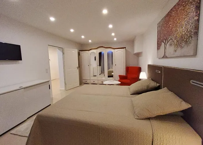 3 - Keine Party ! 6 Personen Apartman Düsseldorf