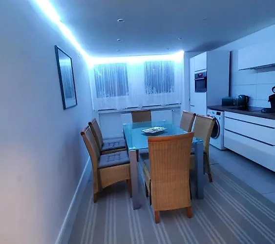 3 - Keine Party ! 6 Personen Apartman